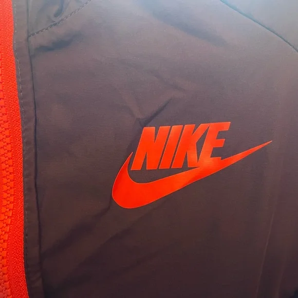 Nike Sportswear Windbreaker - Picture 6 of 11